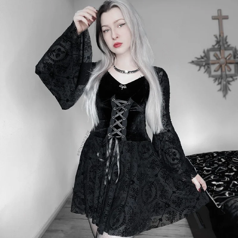 Women's Gothic Lace-up Velvet Splice  Long Sleeved Dress