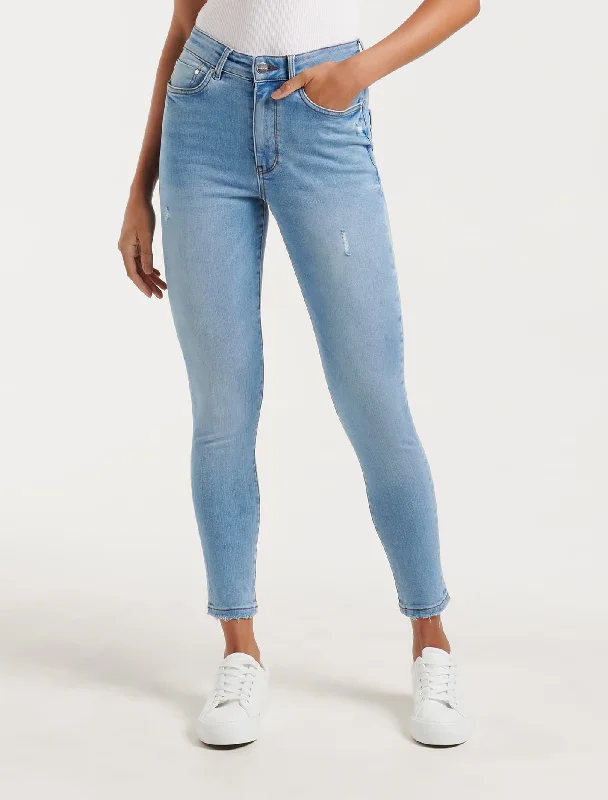 Nala Curvy Hi Rise Skinny Crop Jean